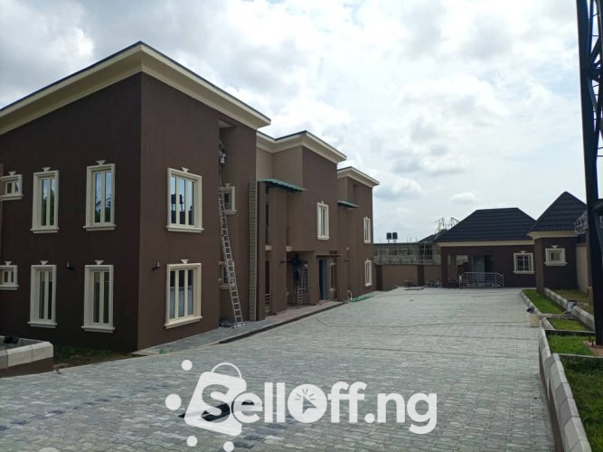 3 bedrooms flat at Jericho, spacious, new building and all rooms ensuite.