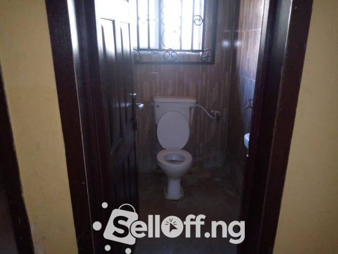 3 bed room apartment at orange gate Oluyole ( 2 in a compound )