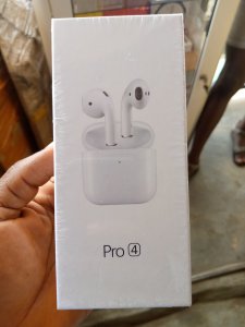 Pro 4 airpods.