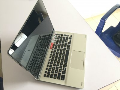 Toshiba Satellite Click 2.