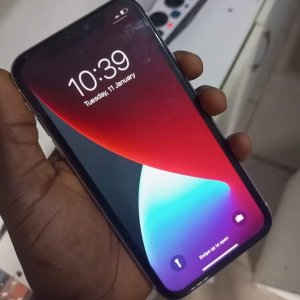 Clean apple iphone 11