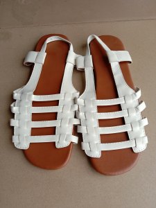 Simple Ladies' Sandal