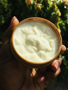 Knuckles removal cream