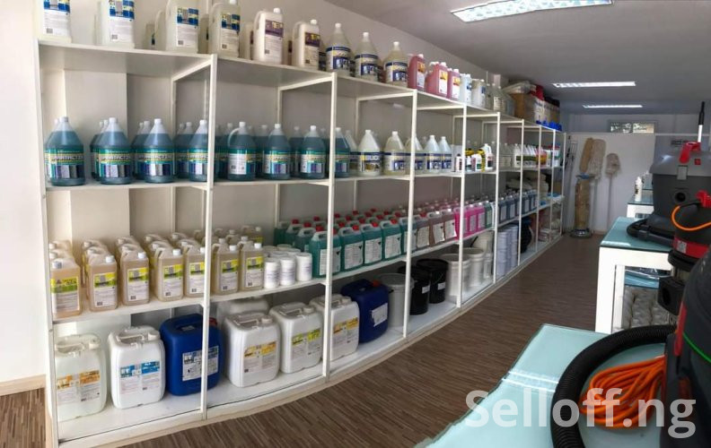 Laundry and dry cleaning chemicals stains remover