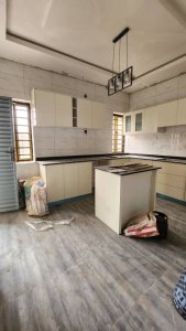 4 BR Duplex with BQs at Andasonia st Alalubosa GRA main Ibadan