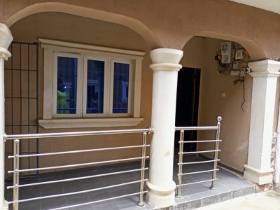 TO LET: Tastefully built 2 bedroom flat with modern facilities 7