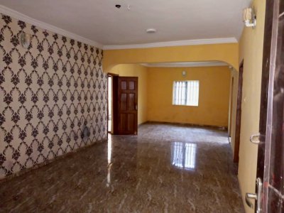 TO LET: Tastefully built 2 bedroom flat with modern facilities 6