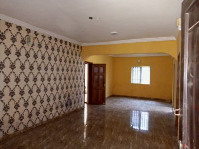 TO LET: Tastefully built 2 bedroom flat with modern facilities 3