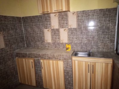 TO LET: Tastefully built 2 bedroom flat with modern facilities