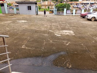 To Let: An office space at Akala express by the road side