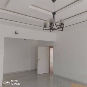 FOR LET: 3 Bedroom Flat (2 units available) 5