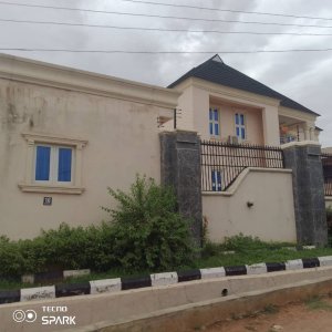FOR LET: 3 Bedroom Flat (2 units available)