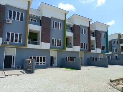 3 units of 4 bedroom Teraced duplex with BQ at Iyaganku, Ibadan.