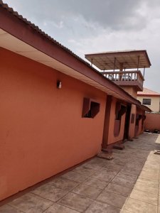 FOR SALE. 5BEDROOM BUNGALOW FOR SALE 3