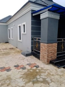 To let: Tastefully Built 4 Bedrooms Bungalow, self compound at Olorunkemi Estate 3