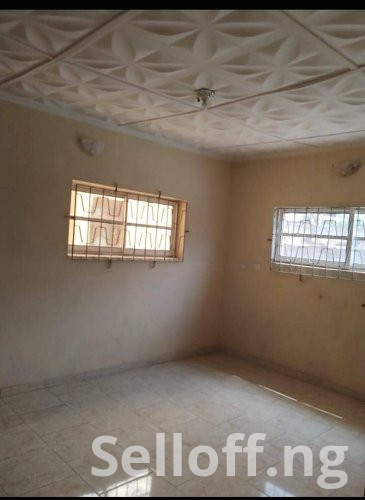 Newly renovated 2/3bedroom flat also available in same compound at new bodija