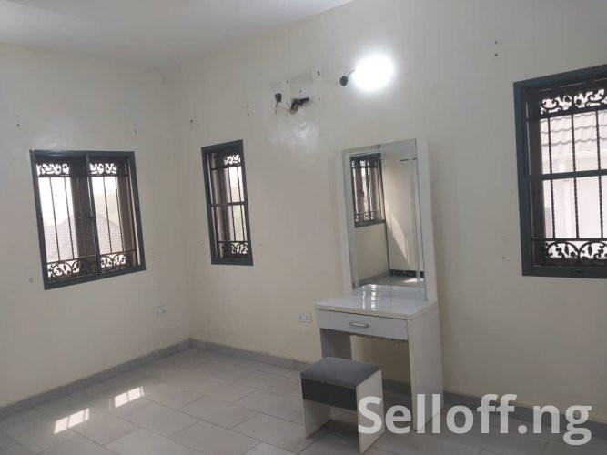 TO LET: 4 BEDROOM DUPLEX( SEMI DETACHED) at Jericho Hills