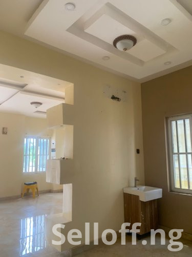 A detached 4 bedroom bungalow self compound at carlton gate estate, Akobo, Ibadan