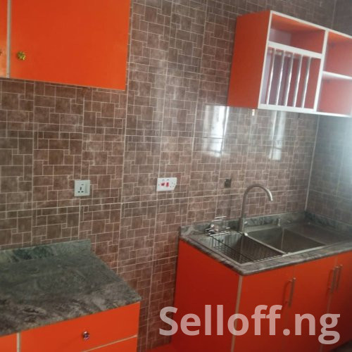 Hot letting: Newly build 2bed at peace estate Iletitun with full modern facility