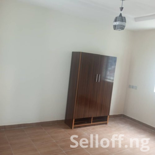 Hot letting: Newly build 2bed at peace estate Iletitun with full modern facility