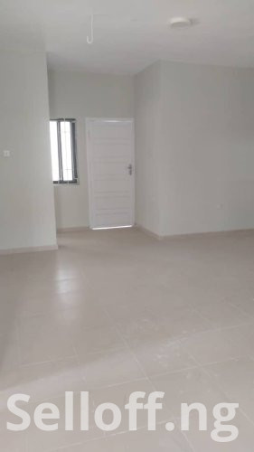 To Let Price slash: A newly renovated 5 Bedroom Duplex behind Fawzy Hotel, Ring-road