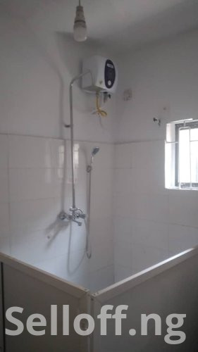 To Let Price slash: A newly renovated 5 Bedroom Duplex behind Fawzy Hotel, Ring-road