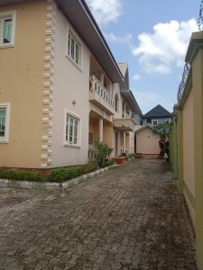 Tastefully finished 3 Bedroom Flat and a mini 2 bedroom flat with modern facilities to let at Heritage Estate