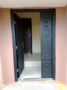 Nice 3 bedroom bungalow at S&T estate Jericho with modern facilities 8