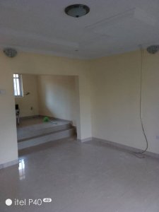 Nice 3 bedroom bungalow at S&T estate Jericho with modern facilities