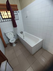 Three-bedroom flat at Orange Gate, Oluyole Estate 3