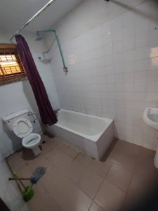 Three-bedroom flat at Orange Gate, Oluyole Estate 7