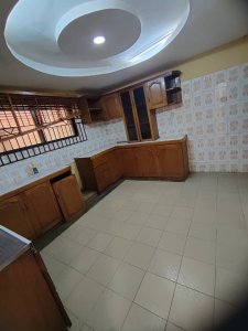 Three-bedroom flat at Orange Gate, Oluyole Estate 9