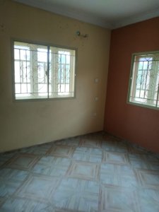 Standard 3 bedrooms apartment one up one down with modern facilities 6