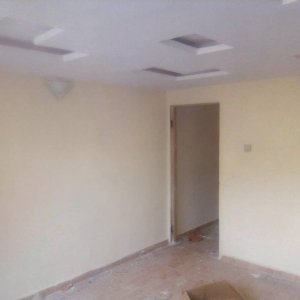 A room and parlour selfcon at felele 5