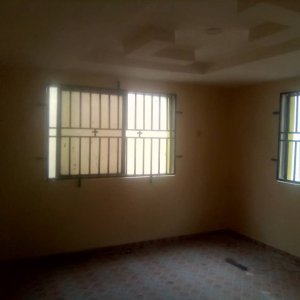 A room and parlour selfcon at felele