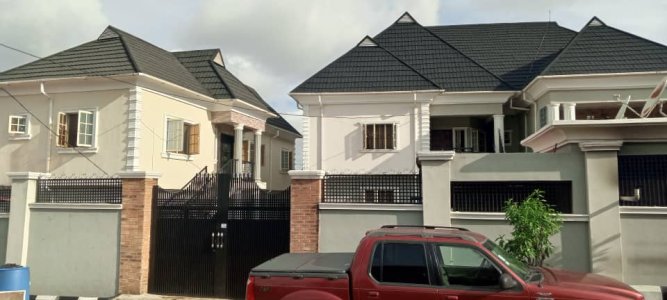 FOR RENT: A NEWLY BUILT LUXURY 2 BEDROOM APARTMENT.