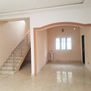 Twin duplex of four bedrooms at Aerodrome GRA All rooms ensuite 9