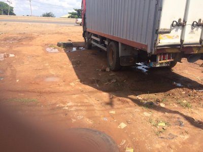 For Sale: A plot of land by the roadside at express road