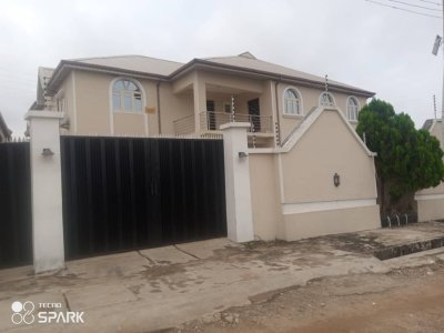 A New modern standard 5 bedroom detached duplex, with 3 sitting rooms 8