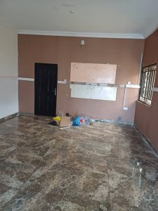To let: 2 bedroom flat at remi koya avenue, oluyole estate