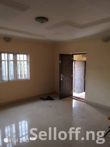 Nice 3 bedroom bungalow at S&T estate Jericho with modern facilities