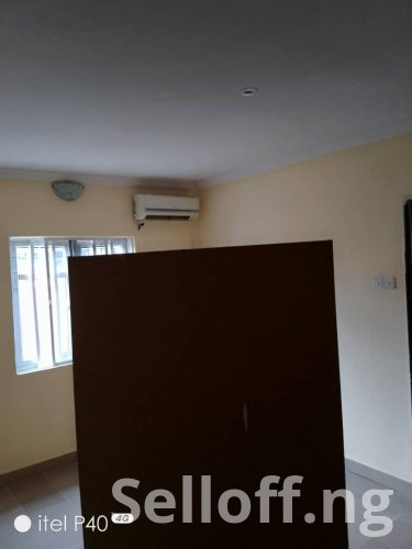 Nice 3 bedroom bungalow at S&T estate Jericho with modern facilities