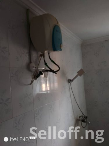 Nice 3 bedroom bungalow at S&T estate Jericho with modern facilities