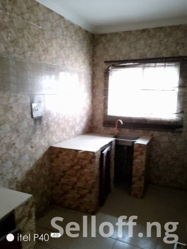 Nice 3 bedroom bungalow at S&T estate Jericho with modern facilities