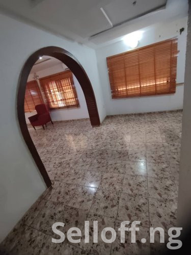 Three-bedroom flat at Orange Gate, Oluyole Estate