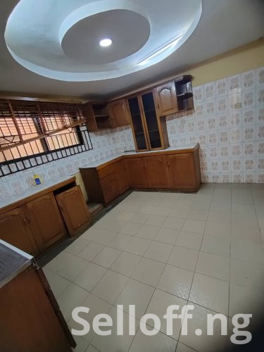 Three-bedroom flat at Orange Gate, Oluyole Estate