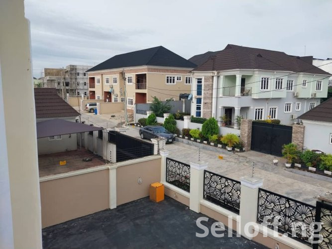 Beautifully finished 4 bedroom fully detached luxury duplex for sale