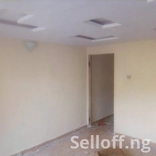 A room and parlour selfcon at felele