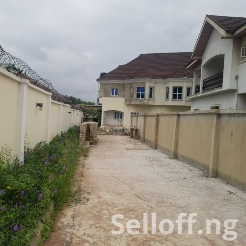 Twin duplex of four bedrooms at Aerodrome GRA All rooms ensuite