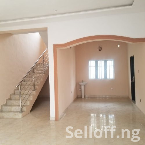 Twin duplex of four bedrooms at Aerodrome GRA All rooms ensuite